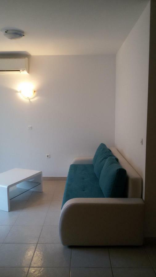 Apartments Neno Pula Luaran gambar